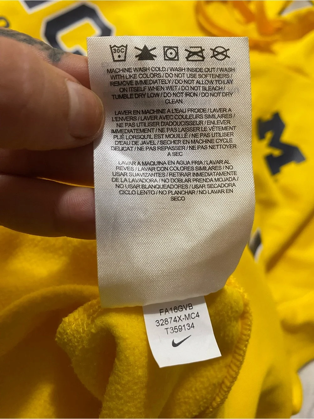 Nike ThermaFit Michigan Wolverines Football Maize Hoodie Men’s Small